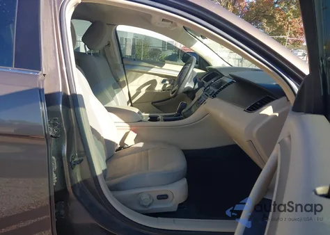 2015 Ford Taurus Se z USA, uszkodzony, nr VIN 1FAHP2D89FG122971